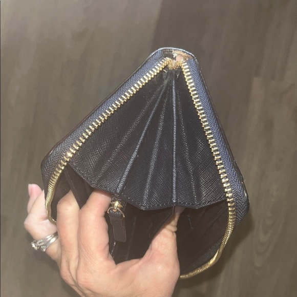 Kate Spade Red and Black Floral Wallet large size - Picture 12 of 12